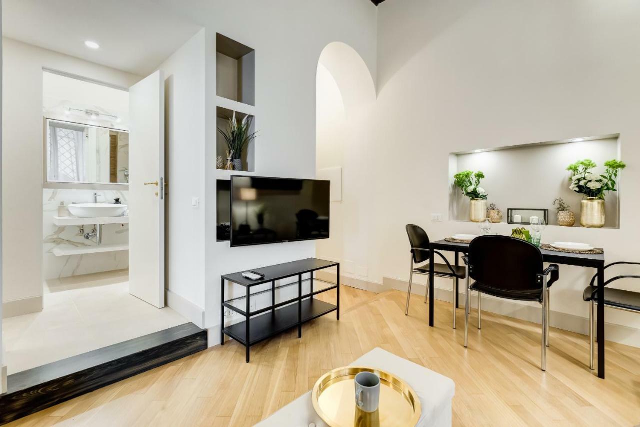 Апартаменти Trevi Chic House Рим Екстер'єр фото