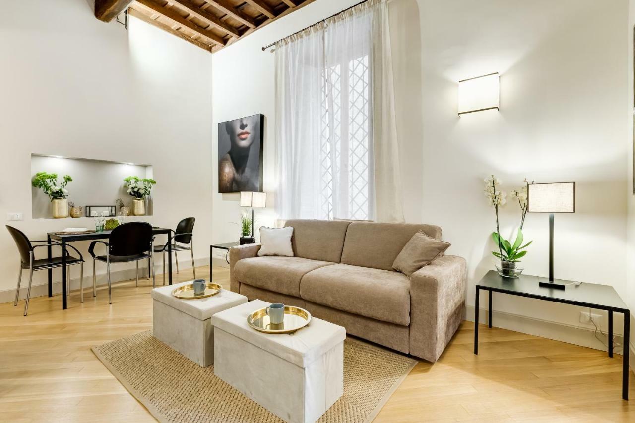 Апартаменти Trevi Chic House Рим Екстер'єр фото